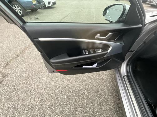 2022 Genesis G70 2.0T AWD