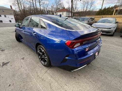 2022 Kia K5 GT-Line