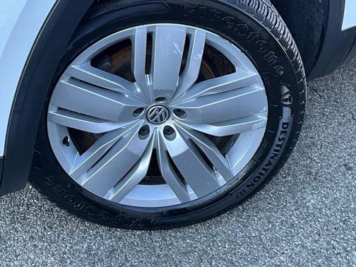 2019 Volkswagen Atlas 3.6L SE w/Technology