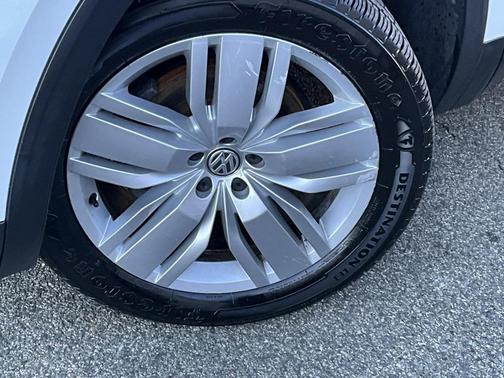 2019 Volkswagen Atlas 3.6L SE w/Technology