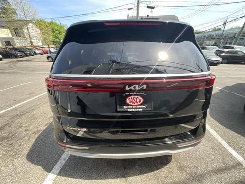 2023 Kia Carnival LX
