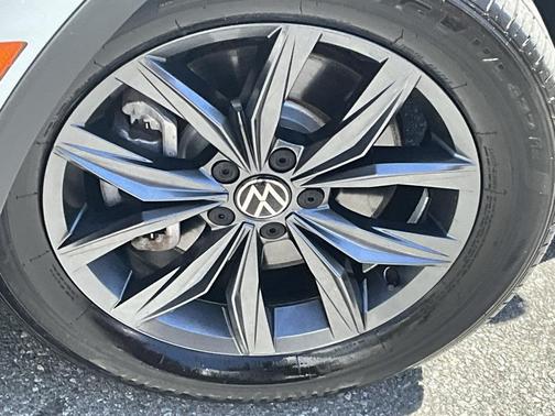 2022 Volkswagen Tiguan 2.0T SE 4MOTION