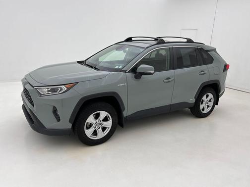 2021 Toyota RAV4 Hybrid XLE