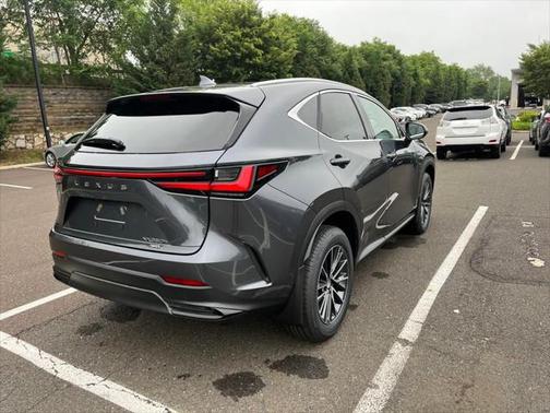 2025 Lexus NX 350h Luxury