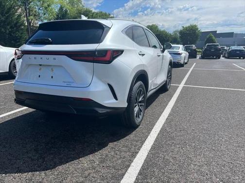2025 Lexus NX 350h Luxury