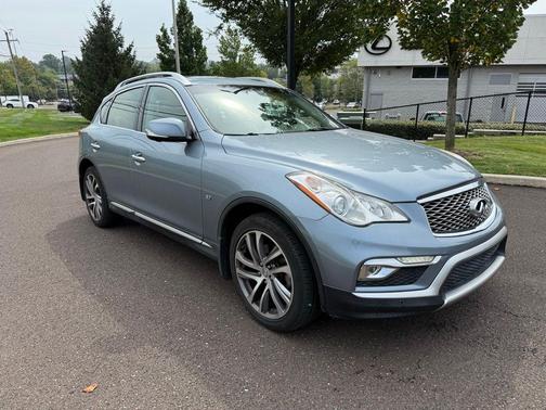 2017 INFINITI QX50 Base