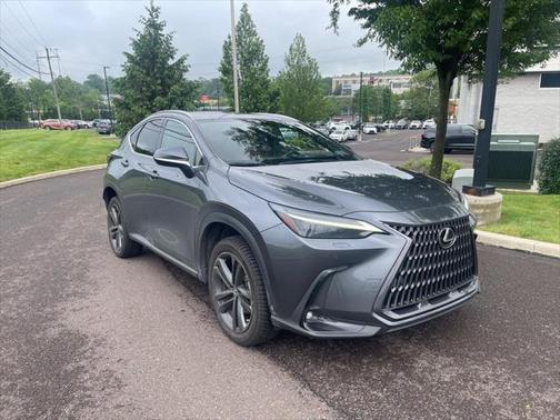 2023 Lexus NX 450h+ Luxury