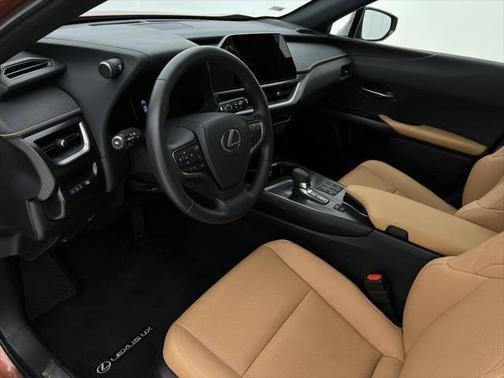 2025 Lexus UX 300h Premium