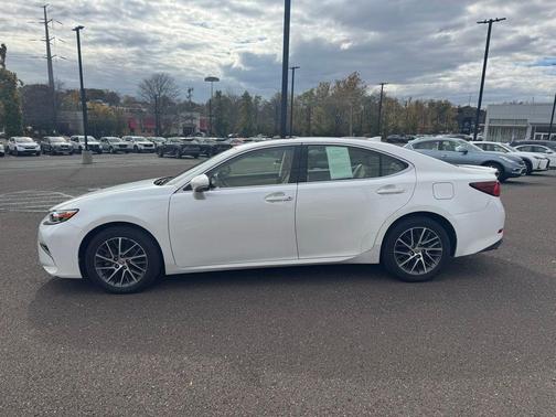 2016 Lexus ES 350 Base