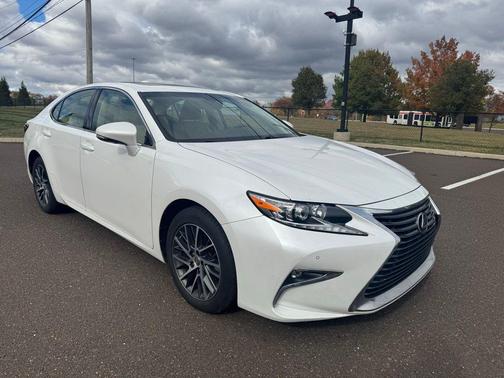 2016 Lexus ES 350 Base