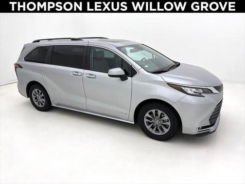 2021 Toyota Sienna XLE 7 Passenger