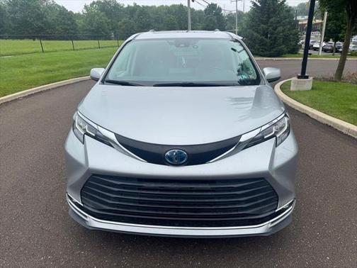 2021 Toyota Sienna XLE 7 Passenger