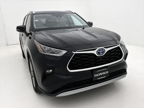 2020 Toyota Highlander Hybrid Platinum
