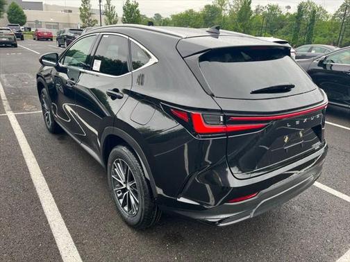 2025 Lexus NX 350h Premium