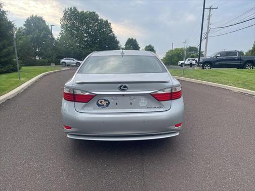 2013 Lexus ES 300h Base