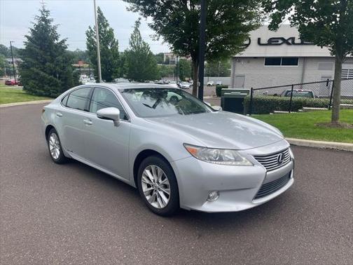 2013 Lexus ES 300h Base