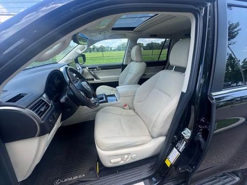 2023 Lexus GX 460 Premium