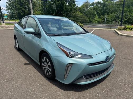 2021 Toyota Prius XLE
