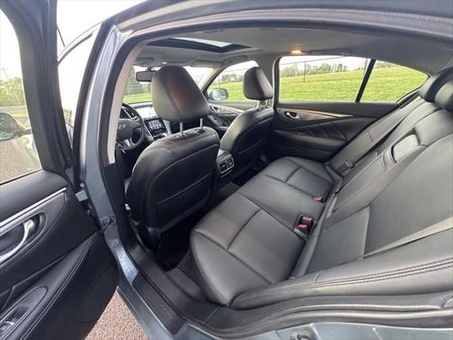 2015 INFINITI Q50 Premium