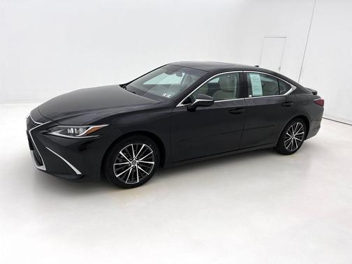 2022 Lexus ES 350 Base