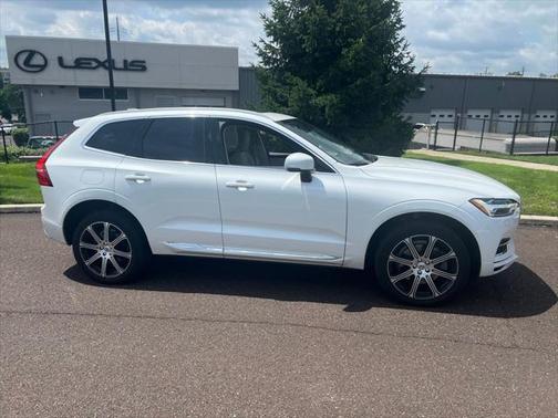 2020 Volvo XC60 Recharge Plug-In Hybrid T8 Inscription