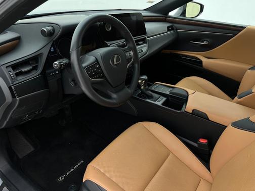 2022 Lexus ES 350 Base