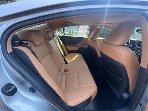 2022 Lexus ES 350 Base