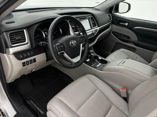 2019 Toyota Highlander Limited Platinum