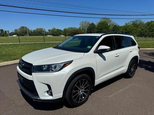 2018 Toyota Highlander SE