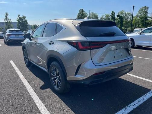 2025 Lexus NX 350h Premium