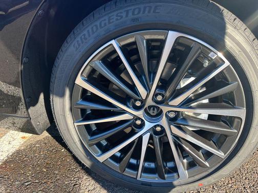 2025 Lexus ES 350 Base