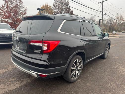2020 Honda Pilot Touring 8-Passenger
