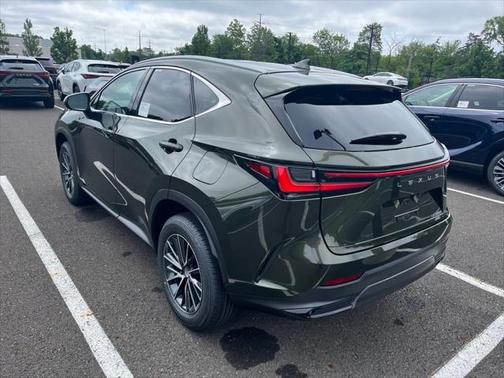 2025 Lexus NX 350h Premium