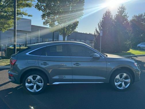 2024 Audi Q5 45 S line Premium