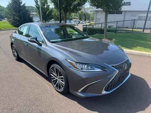 2022 Lexus ES 350 Base