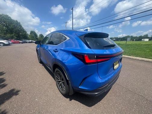 2022 Lexus NX 350h Premium