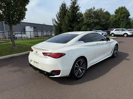 2021 INFINITI Q60 3.0T LUXE