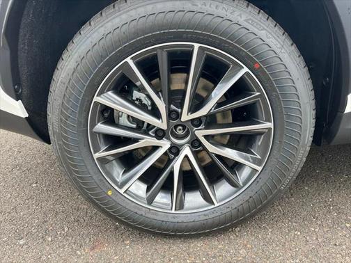 2025 Lexus NX 350h Premium