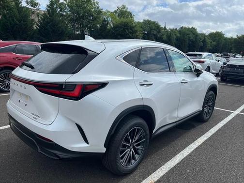 2025 Lexus NX 350h Premium