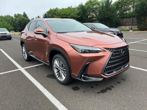2025 Lexus NX 350h Premium