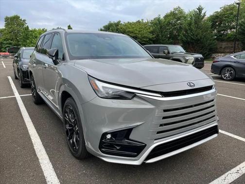 2025 Lexus TX 500h F SPORT Premium