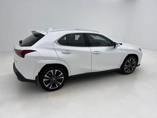 2023 Lexus UX 250h Base