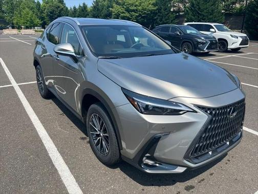 2025 Lexus NX 350h Premium