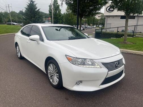 2015 Lexus ES 350 Crafted Line