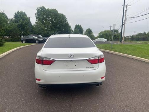 2015 Lexus ES 350 Crafted Line