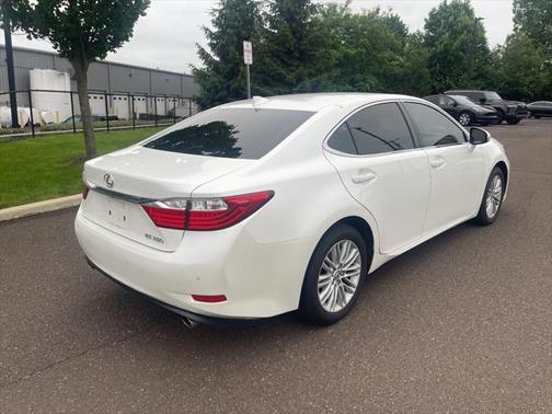 2015 Lexus ES 350 Crafted Line