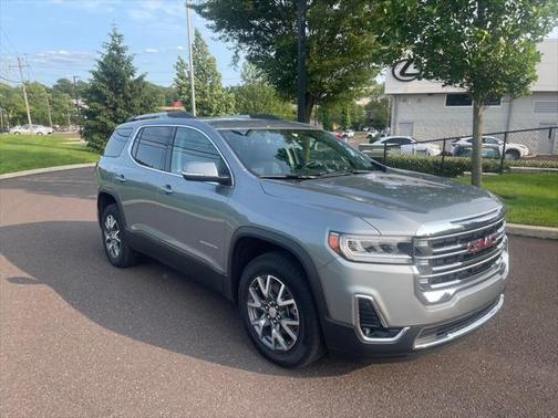 2023 GMC Acadia AWD SLT