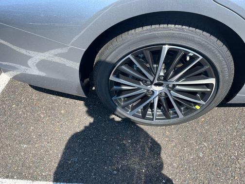 2025 Lexus ES 300h Luxury
