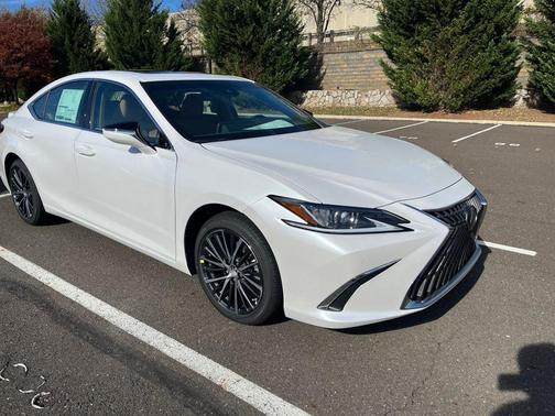 2025 Lexus ES 350 Base