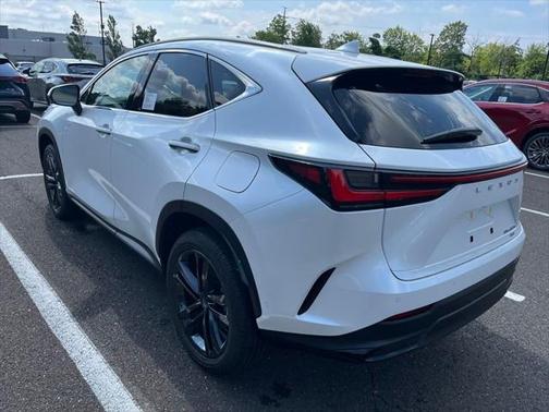 2025 Lexus NX 450h+ Luxury